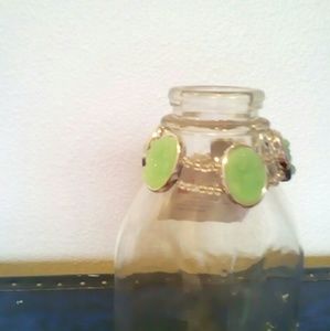Light green stretchy bracelet